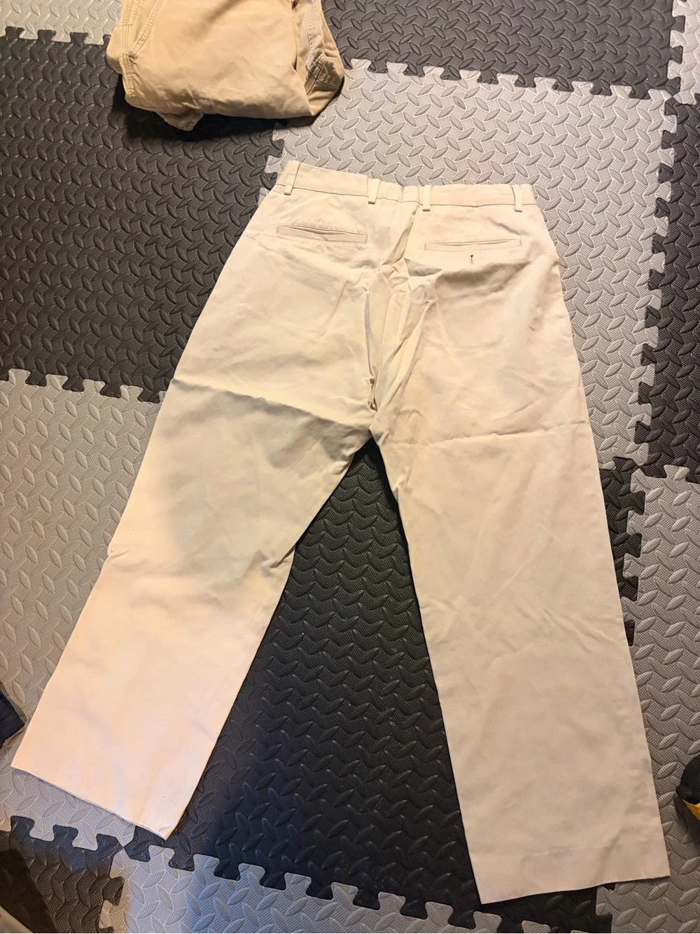 Banana Republic Men's Light Beige Chino Pants